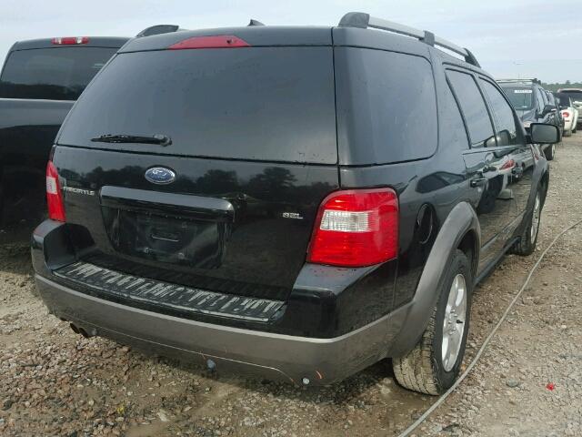 1FMDK02197GA15708 - 2007 FORD FREESTYLE BLACK photo 4