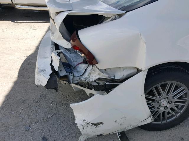 2G2WP582671152845 - 2007 PONTIAC GRAND PRIX WHITE photo 9