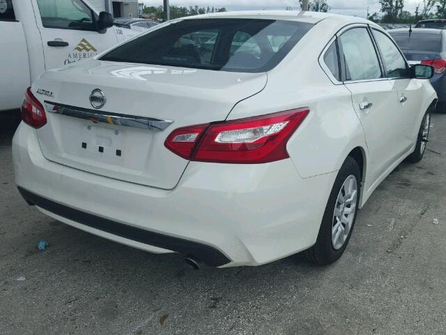 1N4AL3AP7GC225555 - 2016 NISSAN ALTIMA WHITE photo 4