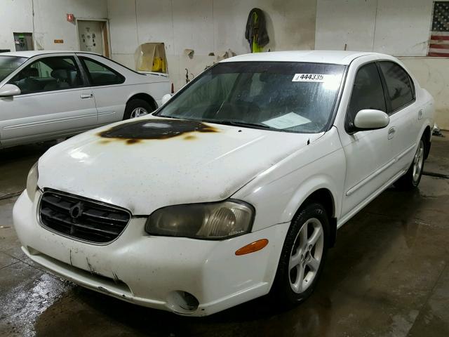 JN1CA31D81T812355 - 2001 NISSAN MAXIMA GXE WHITE photo 2