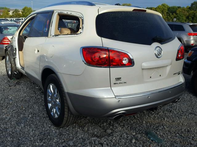 5GAKRBED3BJ133999 - 2011 BUICK ENCLAVE CX WHITE photo 3