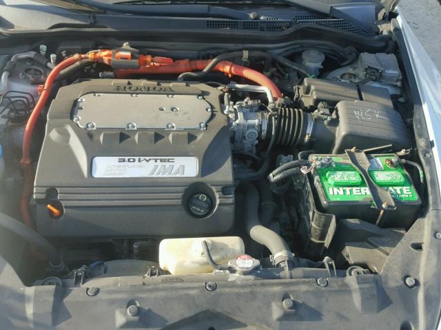 JHMCN36445C011145 - 2005 HONDA ACCORD HYB SILVER photo 7