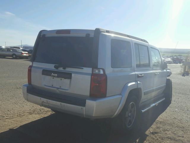 1J8HH48K26C195981 - 2006 JEEP COMMANDER SILVER photo 4
