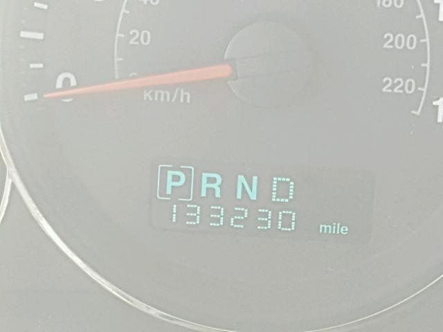 1J8HH48K26C195981 - 2006 JEEP COMMANDER SILVER photo 8