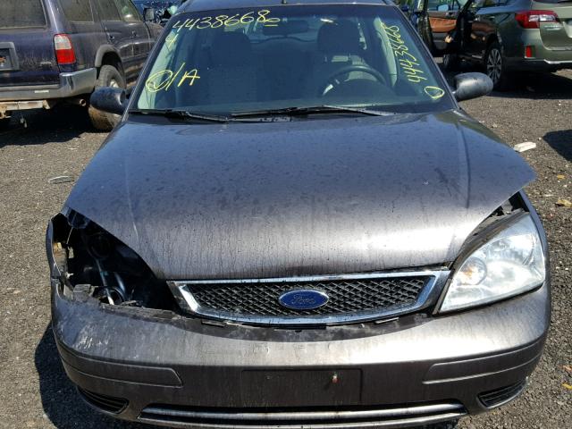 1FAFP36N07W202490 - 2007 FORD FOCUS ZXW CHARCOAL photo 9