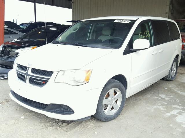 2C4RDGCG0CR274421 - 2012 DODGE GRAND CARA WHITE photo 2