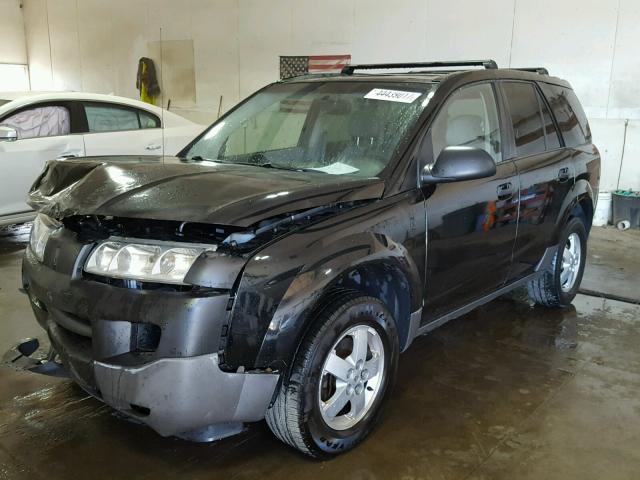 5GZCZ23D75S855950 - 2005 SATURN VUE BLACK photo 2