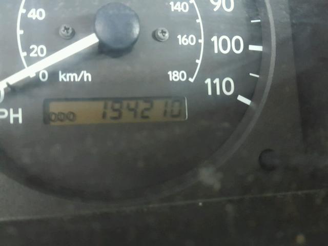 1Y1SK52862Z401324 - 2002 CHEVROLET GEO PRIZM 银色 照片 8