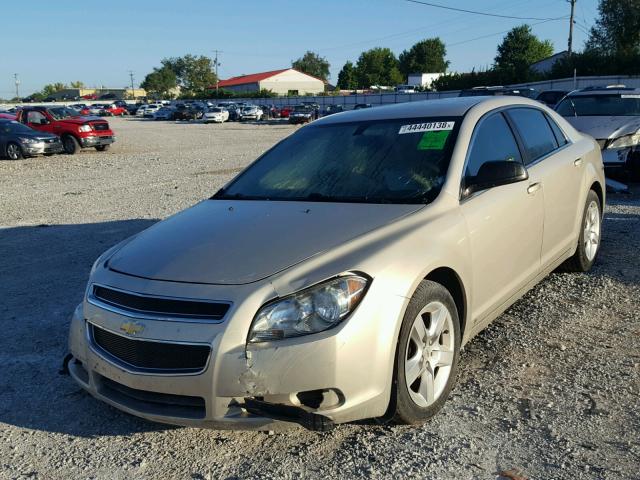 1G1ZA5E02AF105110 - 2010 CHEVROLET MALIBU LS Bej foto 2