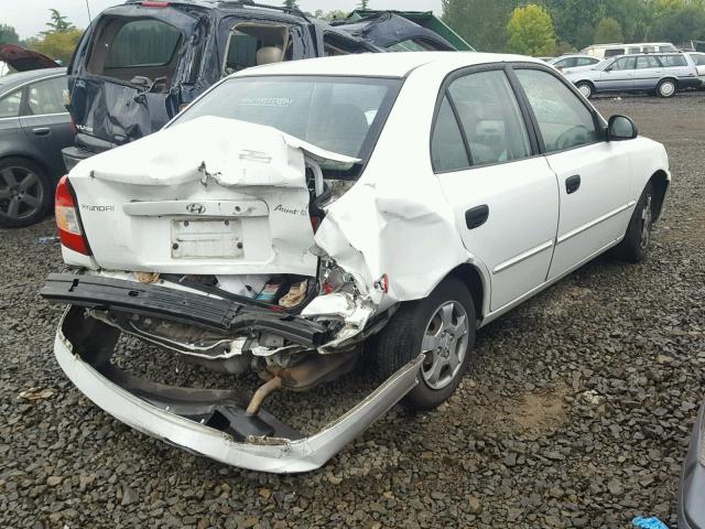 KMHCG45C42U344196 - 2002 HYUNDAI ACCENT WHITE photo 4