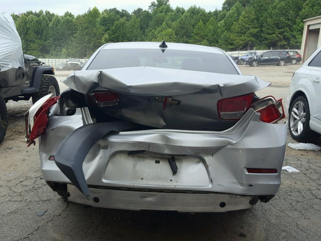 1G11B5SL9FF170648 - 2015 CHEVROLET MALIBU LS 银色 照片 9