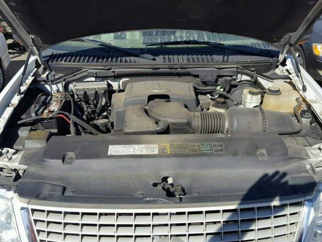 1FMFU17L54LB62243 - 2004 FORD EXPEDITION WHITE photo 7