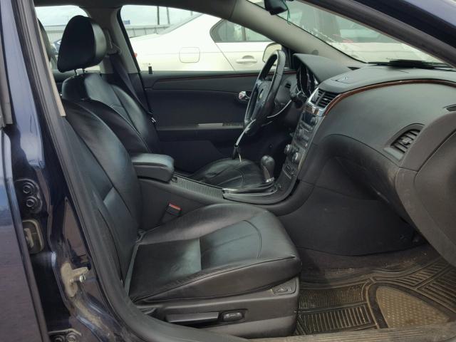 1G1ZE5EB1A4132588 - 2010 CHEVROLET MALIBU LTZ 蓝色 照片 5