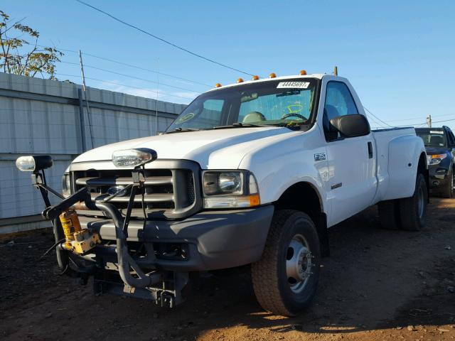 1FTWF33P04ED36209 - 2004 FORD F350 SUPER WHITE photo 2