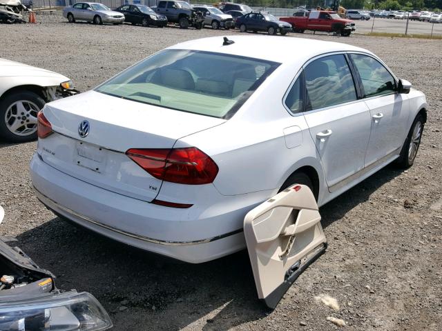 1VWBT7A39GC066084 - 2016 VOLKSWAGEN PASSAT SE WHITE photo 4