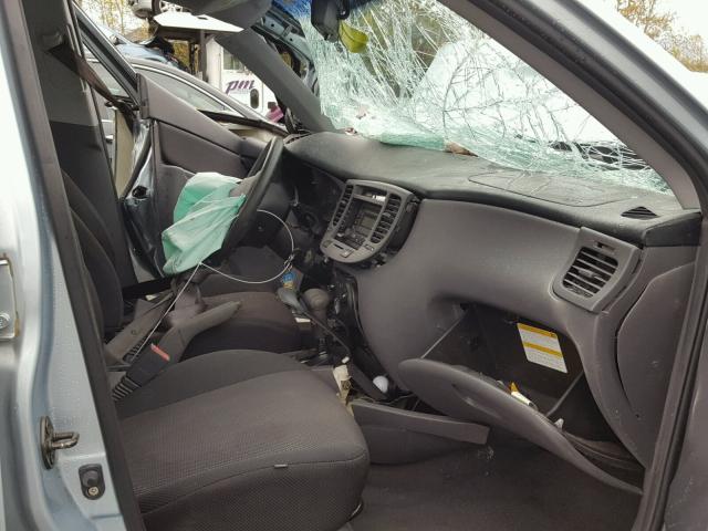 KNADE123866070140 - 2006 KIA RIO SILVER photo 5