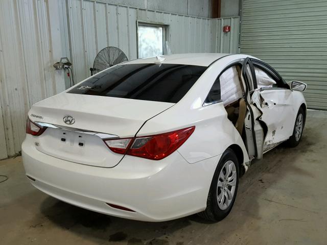 5NPEB4AC4DH553128 - 2013 HYUNDAI SONATA GLS WHITE photo 4