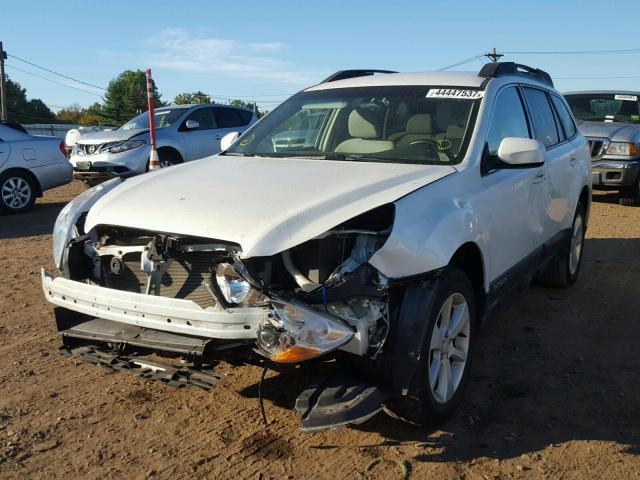 4S4BRBCCXD3323245 - 2013 SUBARU OUTBACK WHITE photo 2