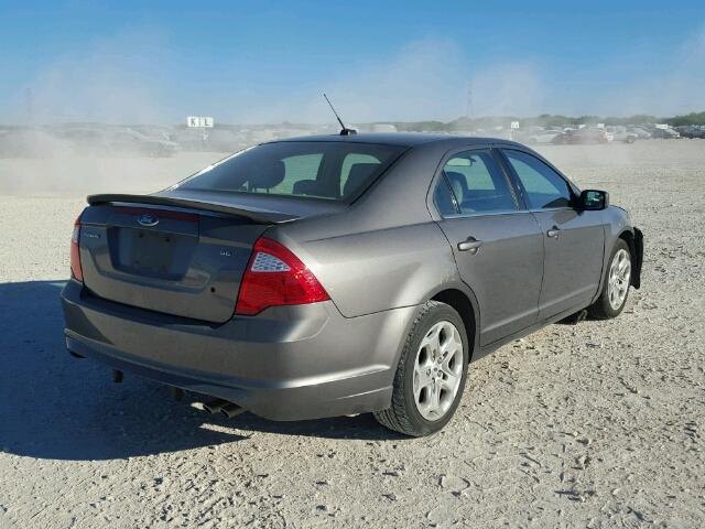 3FAHP0HA2BR234211 - 2011 FORD FUSION SE GRAY photo 4