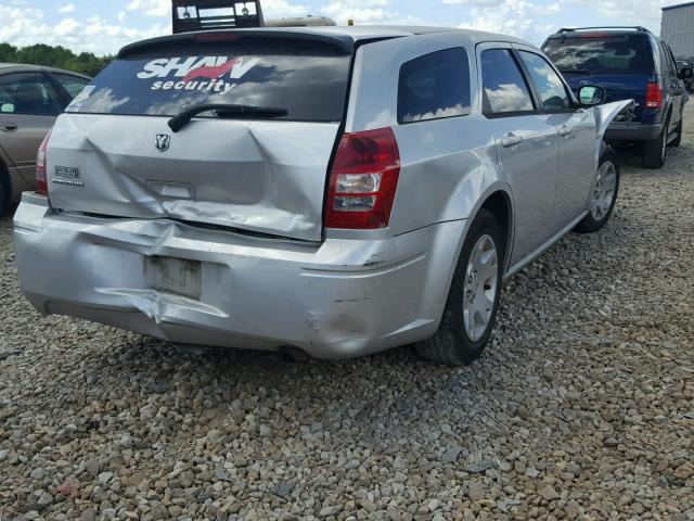 2D4FV47T67H695063 - 2007 DODGE MAGNUM SE SILVER photo 4