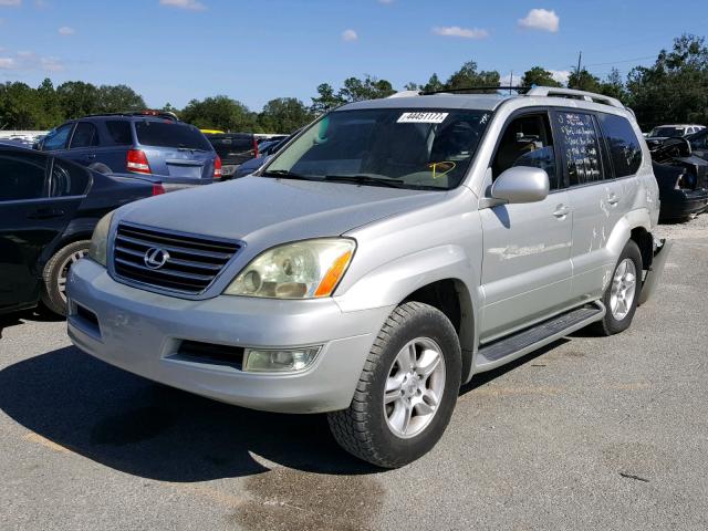 JTJBT20X740067545 - 2004 LEXUS GX 470 SILVER photo 2