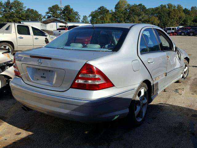 WDBRF52H86A882199 - 2006 MERCEDES-BENZ C GENERATI SILVER photo 4