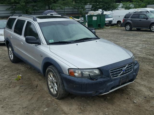 YV1SZ59H741133336 - 2004 VOLVO XC70 SILVER photo 1