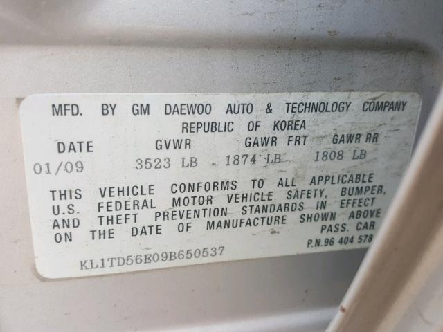 KL1TD56E09B650537 - 2009 CHEVROLET AVEO LS SILVER photo 10