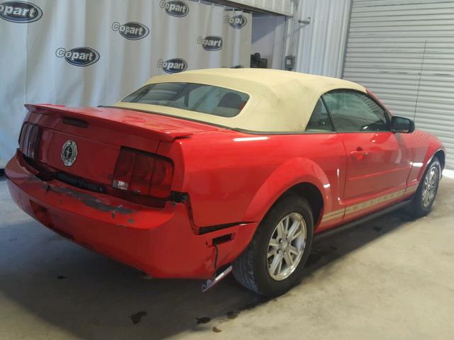 1ZVFT84N375348942 - 2007 FORD MUSTANG RED photo 4