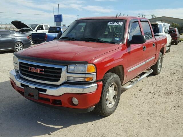 2GTEK13T561137282 - 2006 GMC NEW SIERRA RED photo 2