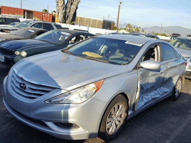 5NPEB4AC6BH074013 - 2011 HYUNDAI SONATA GLS SILVER photo 2