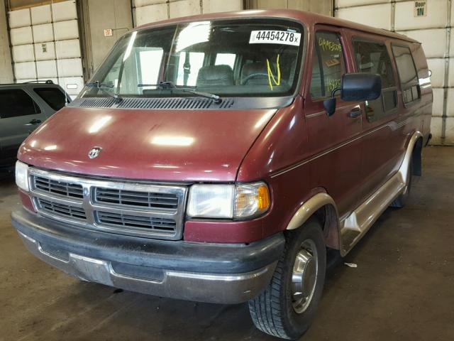 2B6KB31Z1VK576823 - 1997 DODGE RAM VAN B3 MAROON photo 2