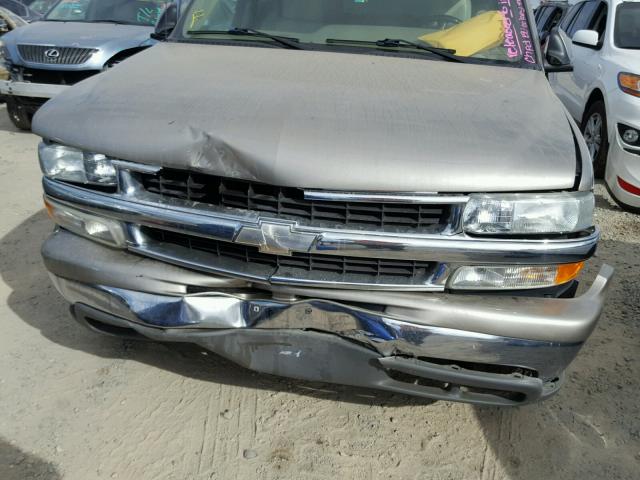 1GNEC13T13J231438 - 2003 CHEVROLET TAHOE C150 GOLD photo 9