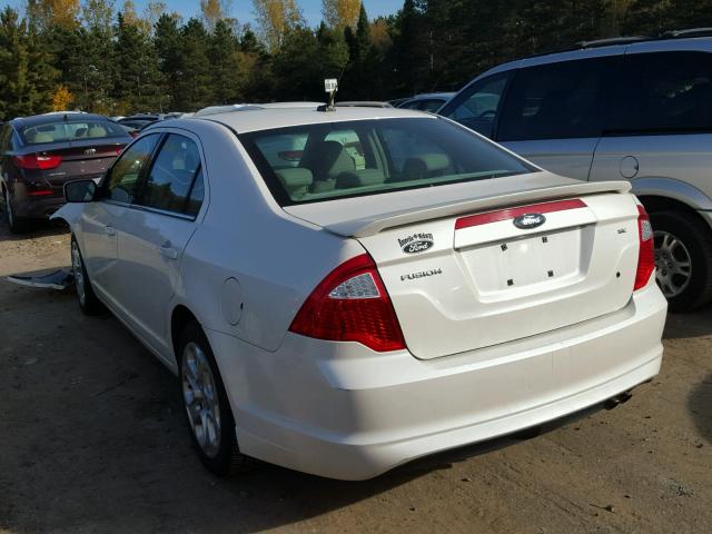 3FAHP0HA9AR199083 - 2010 FORD FUSION WHITE photo 3