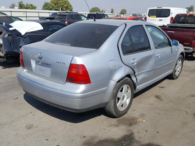 3VWSK69M02M051877 - 2002 VOLKSWAGEN JETTA GLS SILVER photo 4