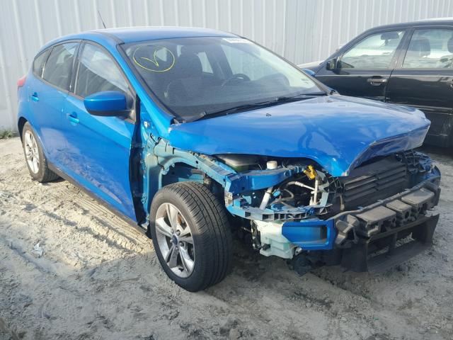 1FAHP3K2XCL413258 - 2012 FORD FOCUS SE BLUE photo 1