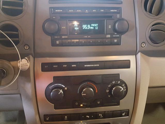 1J8HG48K17C619364 - 2007 JEEP COMMANDER GREEN photo 9