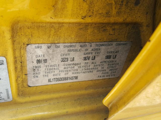 KL1TD5DE8BB143796 - 2011 CHEVROLET AVEO LS YELLOW photo 10