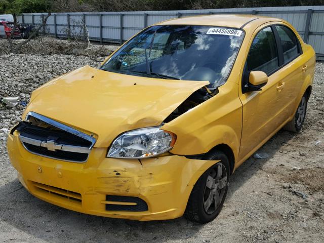 KL1TD5DE8BB143796 - 2011 CHEVROLET AVEO LS YELLOW photo 2
