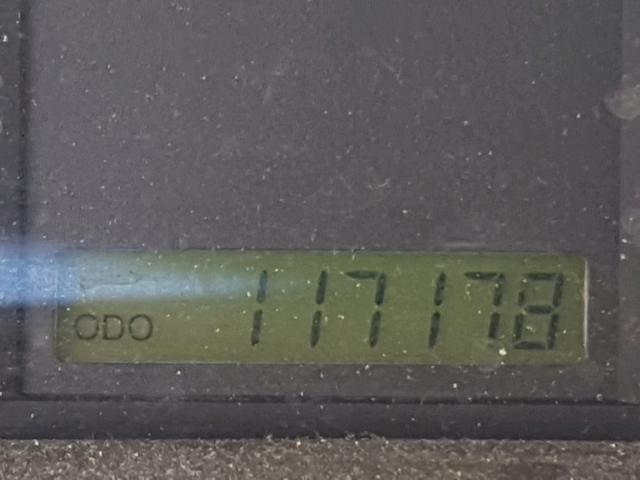 KL1TD5DE8BB143796 - 2011 CHEVROLET AVEO LS YELLOW photo 8