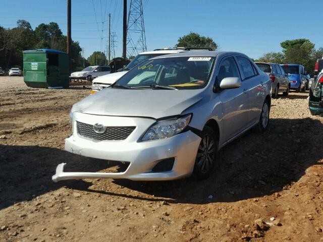 2T1BU4EE4AC311589 - 2010 TOYOTA COROLLA BA SILVER photo 2