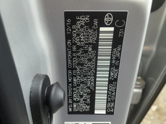 JTDKARFP2H3006293 - 2017 TOYOTA PRIUS PRIM 银色 照片 10