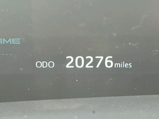 JTDKARFP2H3006293 - 2017 TOYOTA PRIUS PRIM 银色 照片 8