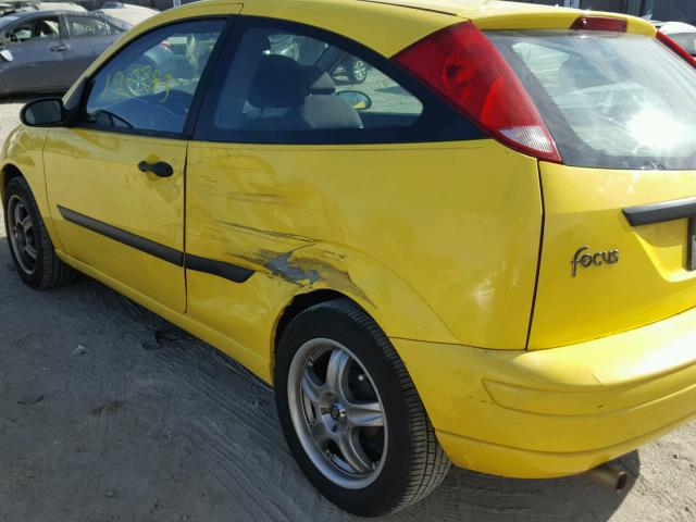 3FAFP31303R133285 - 2003 FORD FOCUS ZX3 YELLOW photo 9