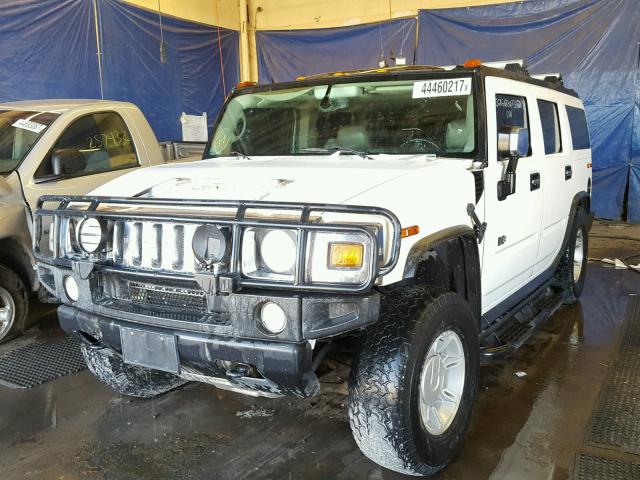 5GRGN23U73H120781 - 2003 HUMMER H2 WHITE photo 2