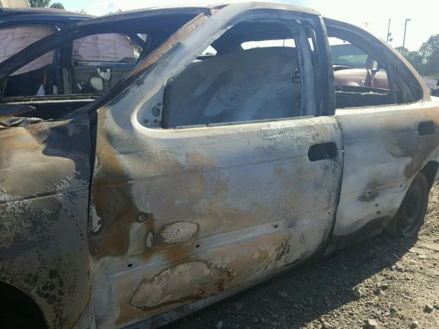 3N1CB51A22L554726 - 2002 NISSAN SENTRA GXE BURN photo 10