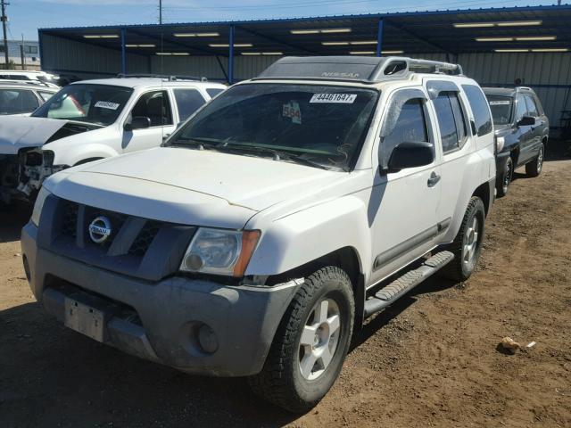 5N1AN08W15C647507 - 2005 NISSAN XTERRA OFF WHITE photo 2