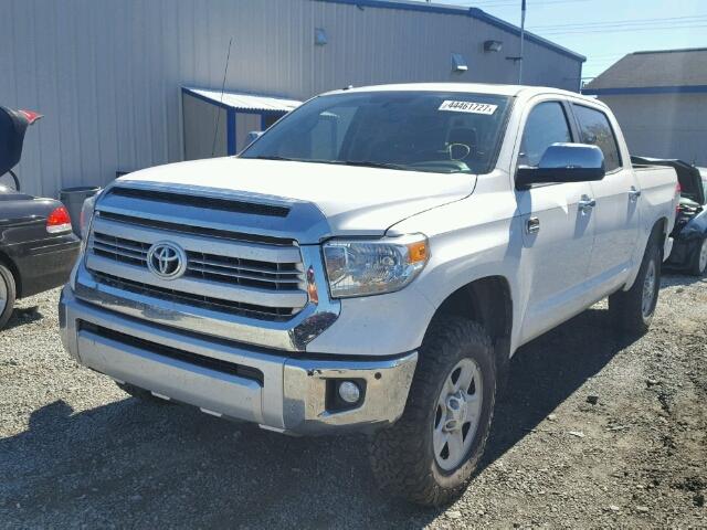 5TFAW5F1XEX360049 - 2014 TOYOTA TUNDRA CRE WHITE photo 2