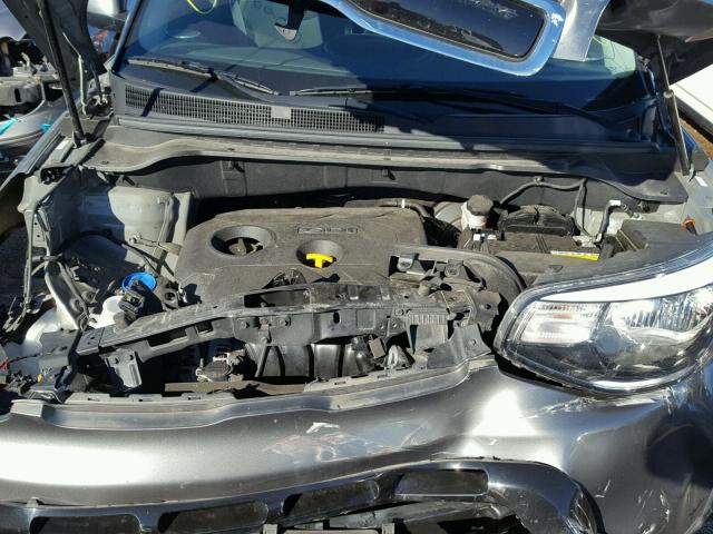 KNDJP3A52G7239854 - 2016 KIA SOUL + GRAY photo 7