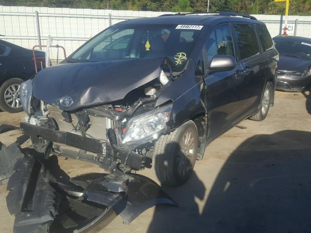 5TDYK3DC7CS237931 - 2012 TOYOTA SIENNA GRAY photo 2